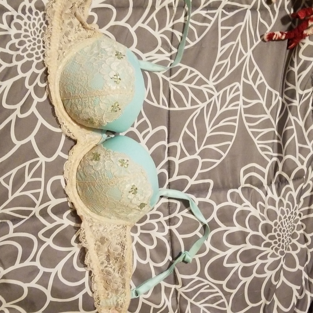 Victoria secret 36 C dream Angel's lined demi bra